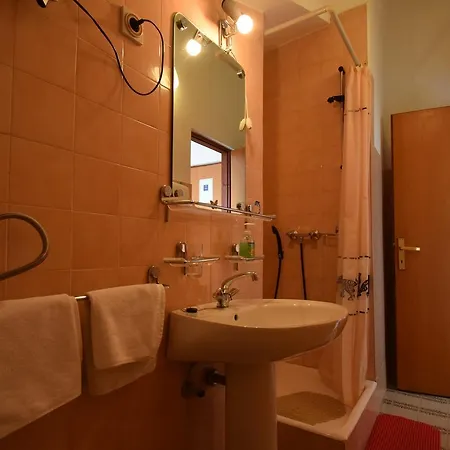 Double Starigrad 6594a Gostinjska kuća