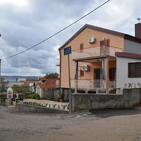 Double Starigrad 6594a 3*